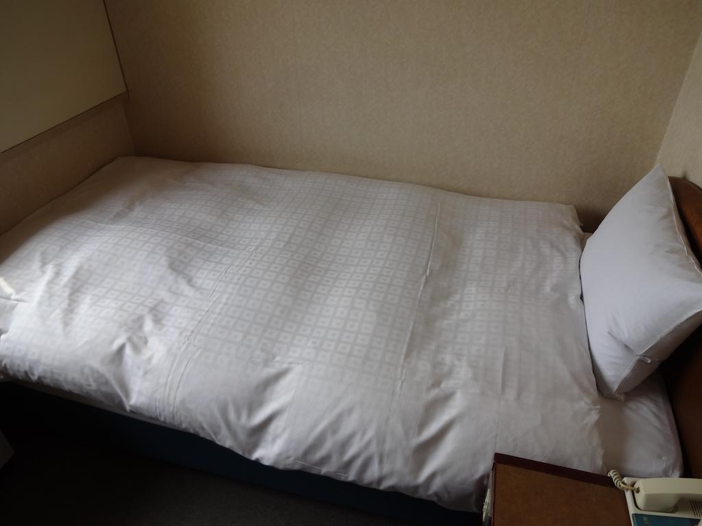 Business Hotel Tateyama Тояма Номер фото